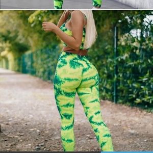 Set Bombshell Sportswear